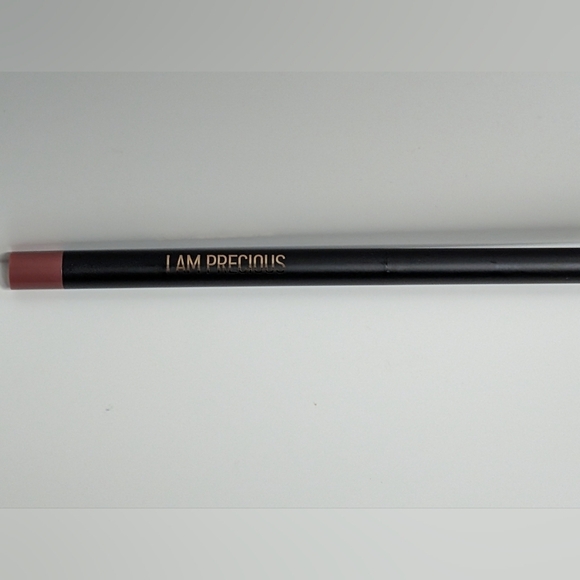 RealHer I Am Precious Lip Liner (New) - Picture 2 of 3